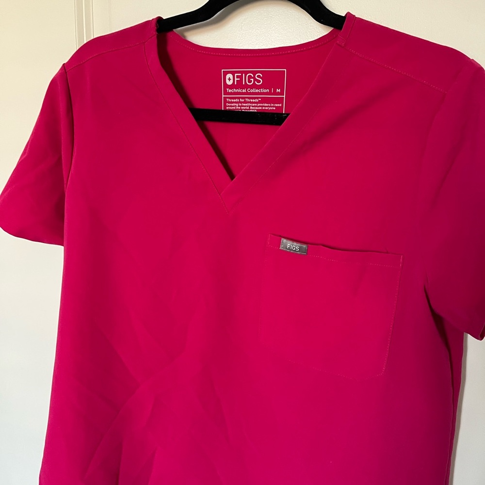Figs Ultra Rose Catarina One-Pocket Scrub Top